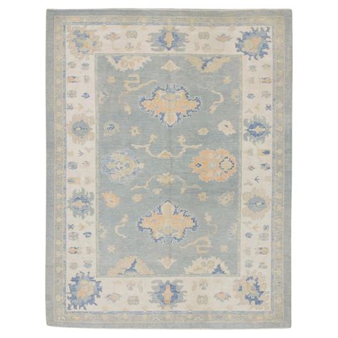 Oushak Rug Design
