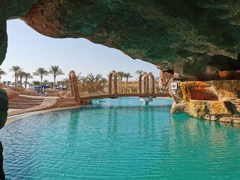 Palm Royale Resort Pool Area