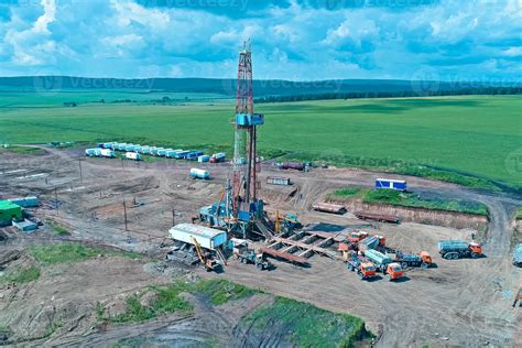 Well Drilling Rig